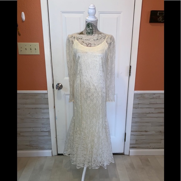 Vintage Dresses & Skirts - Beautiful Vintage Tea Length Lace Dress💕